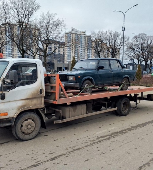 Эвакуатор универсалов и седанов по городу Ялта
